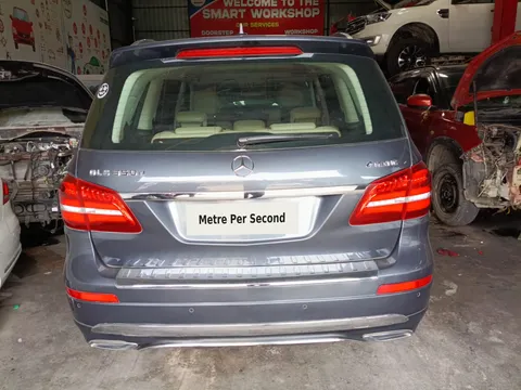 Mercedes-Benz GLS 350 d 4MATIC rear view with registration masked
