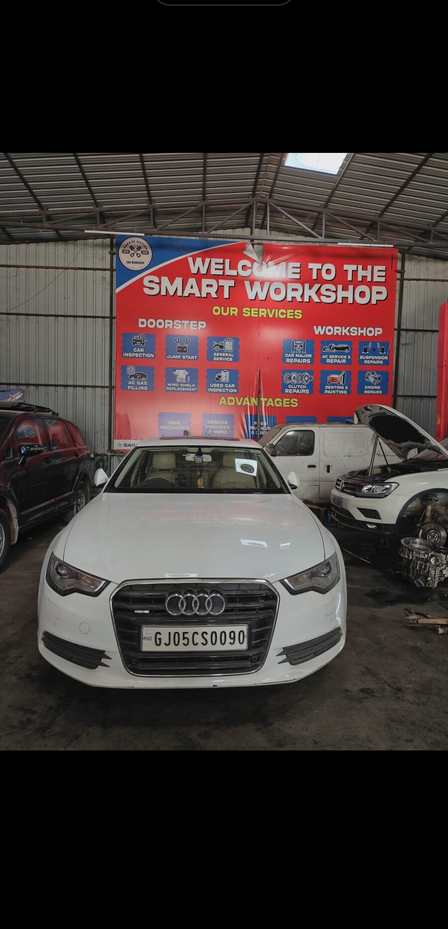 Diagnostic check on a luxury car at Metre Per Second, KPHB Hyderabad